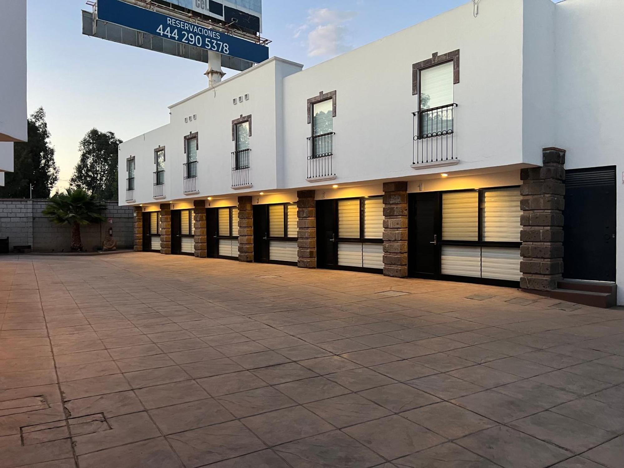 Qa Hotel San Luis Potosí Exterior foto